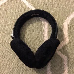 UGG Double- U Logo Shearling Earmuff